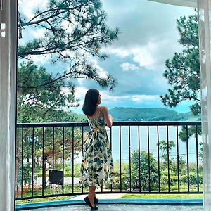 Romeo & Juliet'S Ho Tuyen Lam Dalat